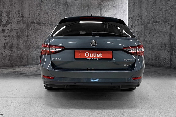 Skoda Superb 3 of 15