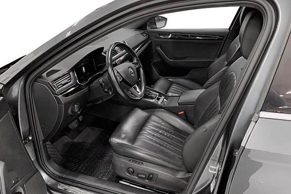 Skoda Superb 8 of 15
