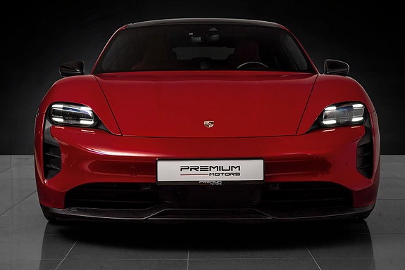 Porsche Taycan 6 of 30