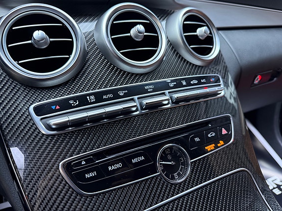 Mercedes-Benz C350 e 23 of 30