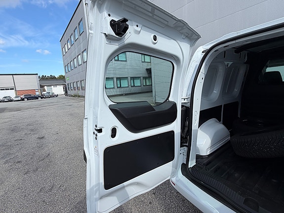 Renault Kangoo Electric 25 of 30