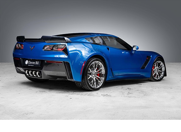 Chevrolet Corvette 14 of 30