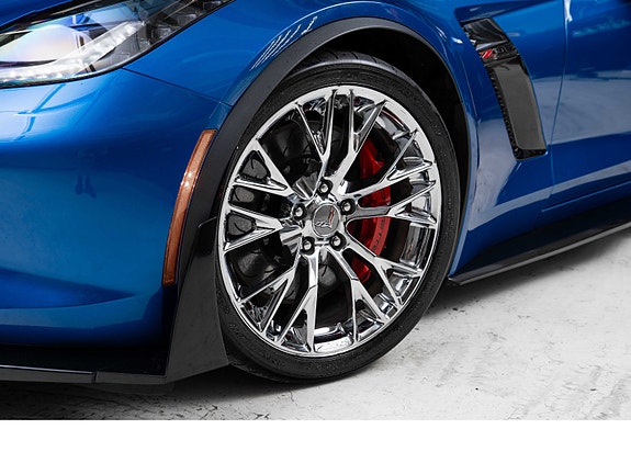 Chevrolet Corvette 4 of 30