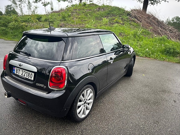 MINI Cooper 6 of 30