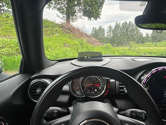 MINI Cooper 12 of 30