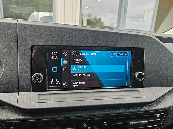 Volkswagen Caddy Maxi 11 of 16