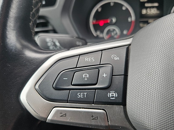 Volkswagen Caddy Maxi 9 of 16