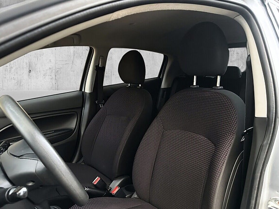 Mitsubishi Space Star 18 of 22