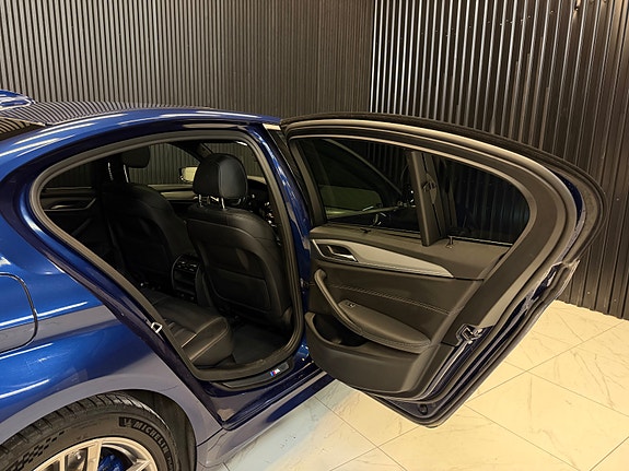 BMW 530e 19 of 30