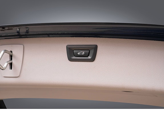 BMW 318i 30 of 30