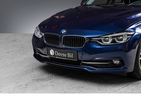 BMW 318i 4 of 30