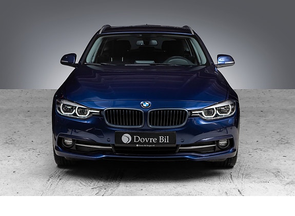 BMW 318i 3 of 30