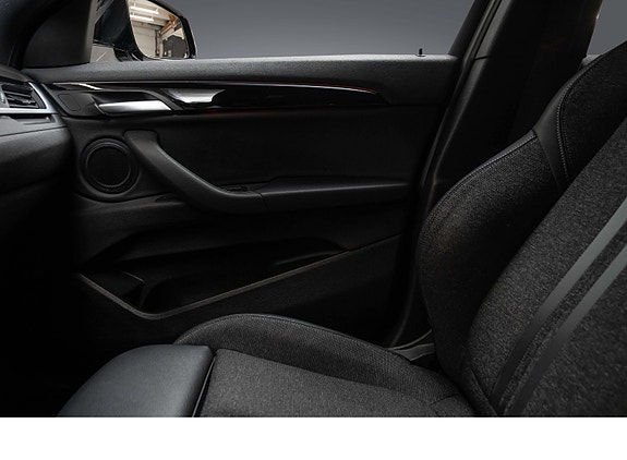 BMW X2 24 of 28
