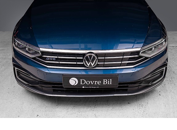 Volkswagen Passat 5 of 27