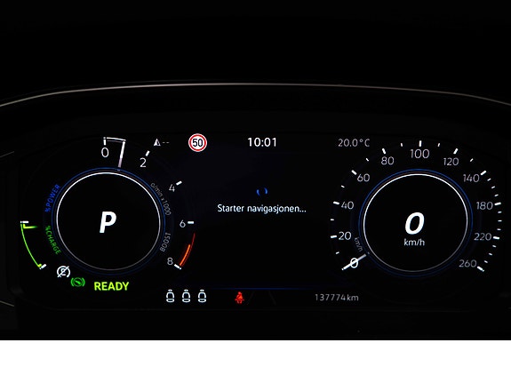 Volkswagen Passat 12 of 27
