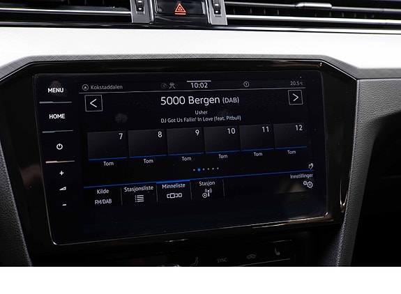 Volkswagen Passat 19 of 27