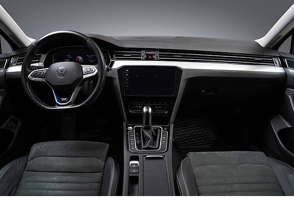 Volkswagen Passat 24 of 27