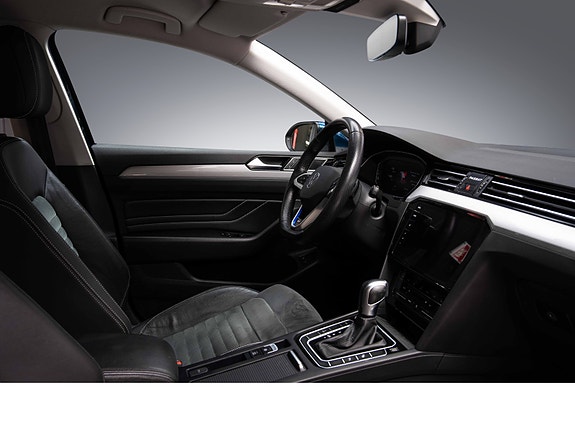 Volkswagen Passat 26 of 27