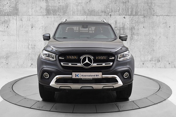 Mercedes-Benz X250 d 2 of 30