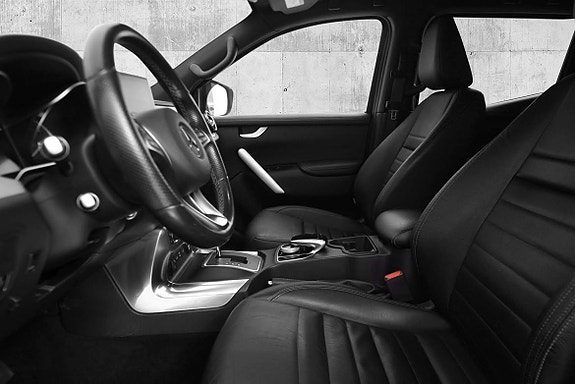 Mercedes-Benz X250 d 13 of 30