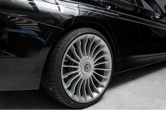 BMW 335Xi 14 of 30