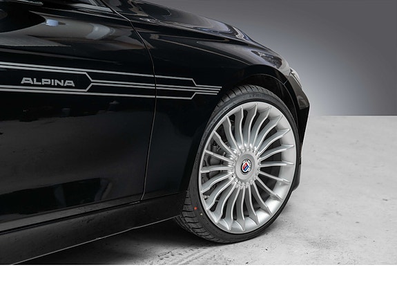 BMW 335Xi 15 of 30
