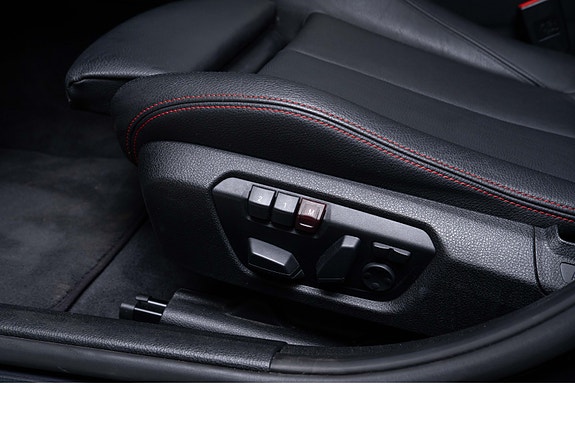 BMW 335Xi 29 of 30