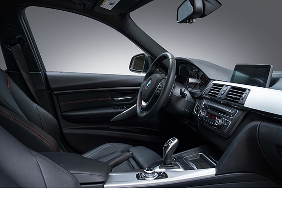 BMW 335Xi 30 of 30