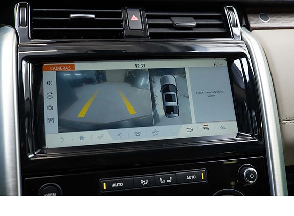 Land Rover Discovery 19 of 30
