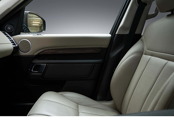 Land Rover Discovery 27 of 30