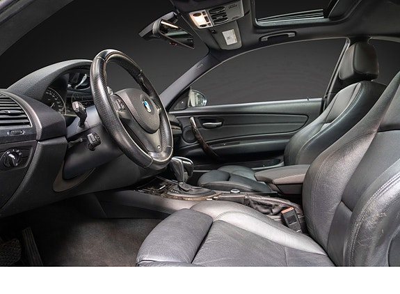 BMW 135i 18 of 26