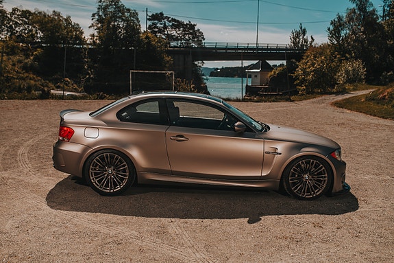 BMW 135i 8 of 26
