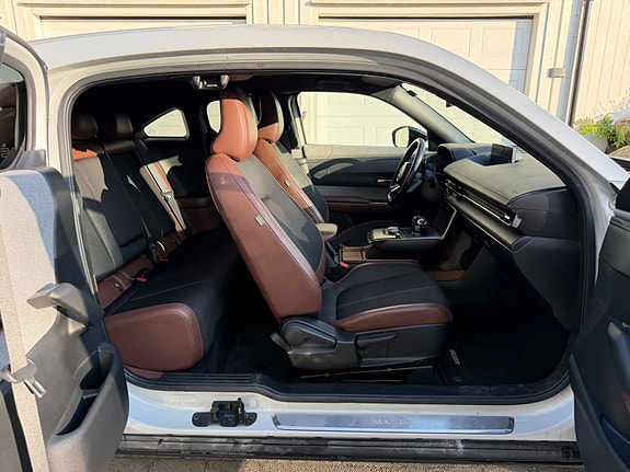 Mazda MX-30 5 of 11
