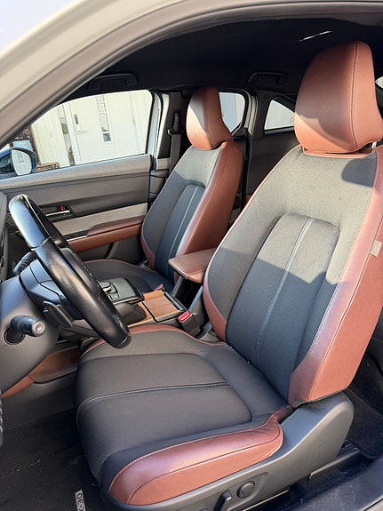 Mazda MX-30 7 of 11