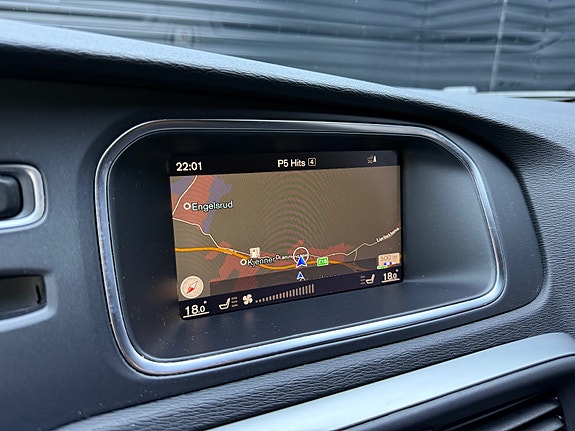 Volvo V40 Cross Country 15 of 30