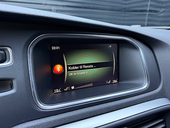 Volvo V40 Cross Country 19 of 30