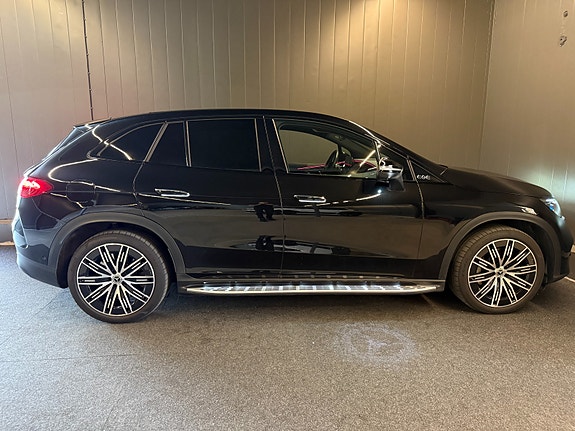 Mercedes-Benz EQE SUV 4 of 25