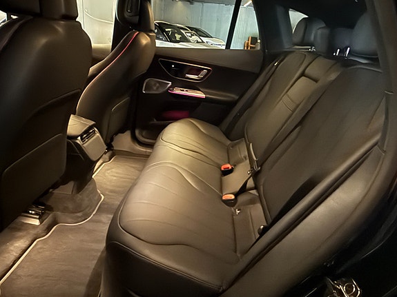 Mercedes-Benz EQE SUV 21 of 25