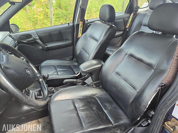 Opel Vectra 5 of 13