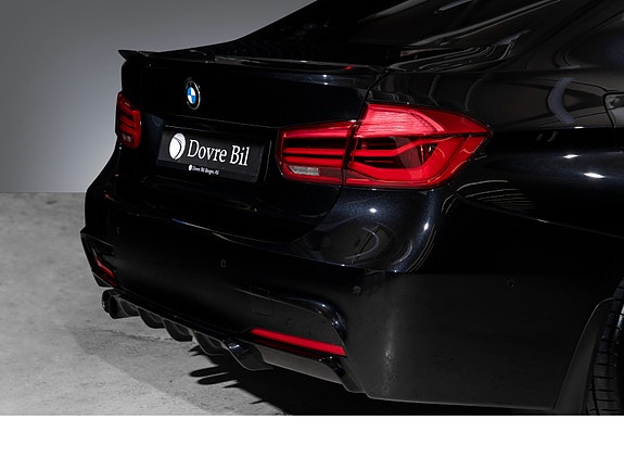 BMW 330e 9 of 26