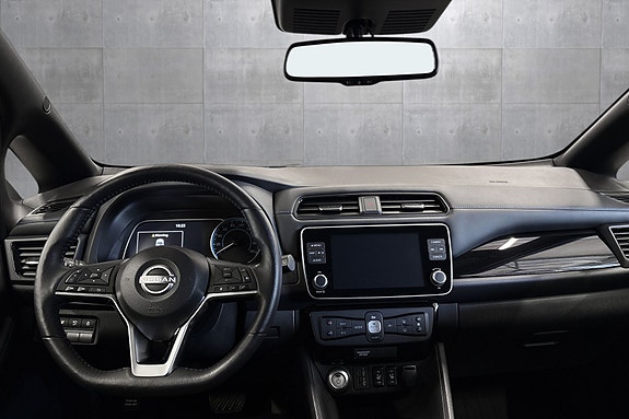 Nissan Leaf 10 of 26