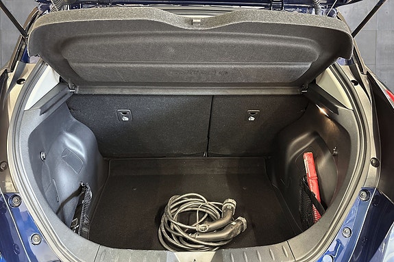 Nissan Leaf 19 of 26