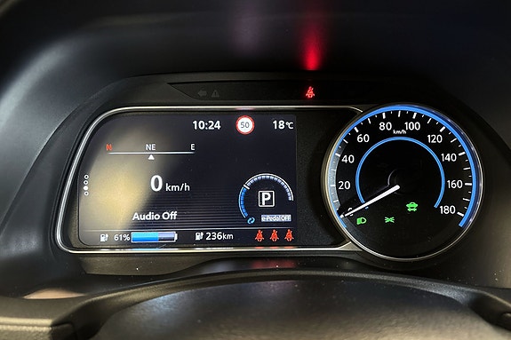 Nissan Leaf 13 of 26