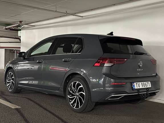 Volkswagen Golf VIII 6 of 30