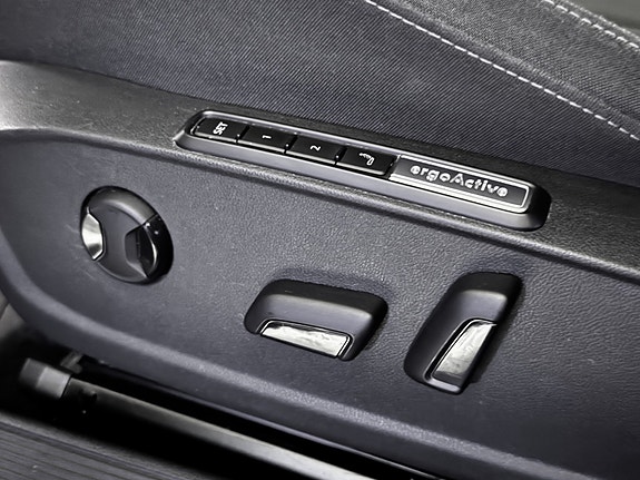 Volkswagen Golf VIII 19 of 30