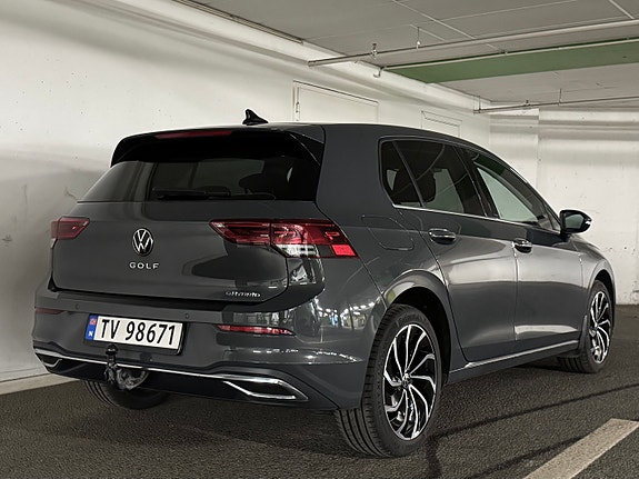 Volkswagen Golf VIII 11 of 30