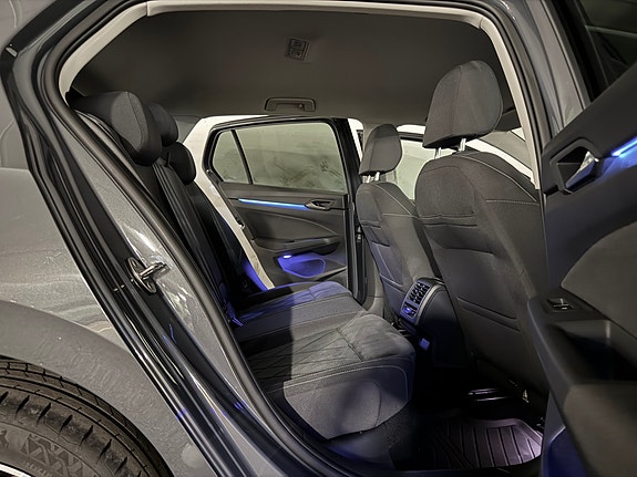 Volkswagen Golf VIII 17 of 30