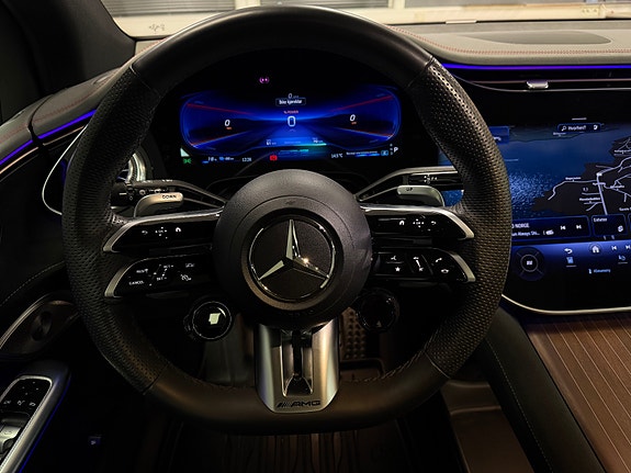 Mercedes-Benz EQE SUV 24 of 30