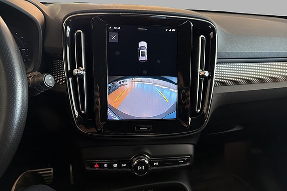 Volvo XC40 18 of 22