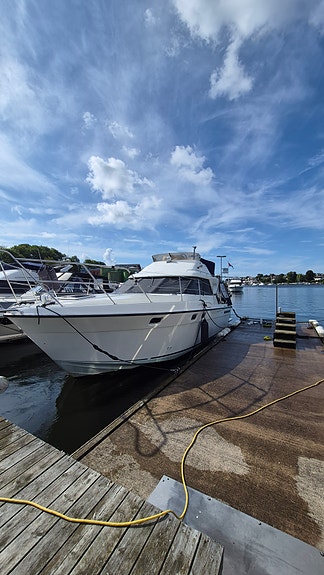 Fairline Corniche 2 of 29